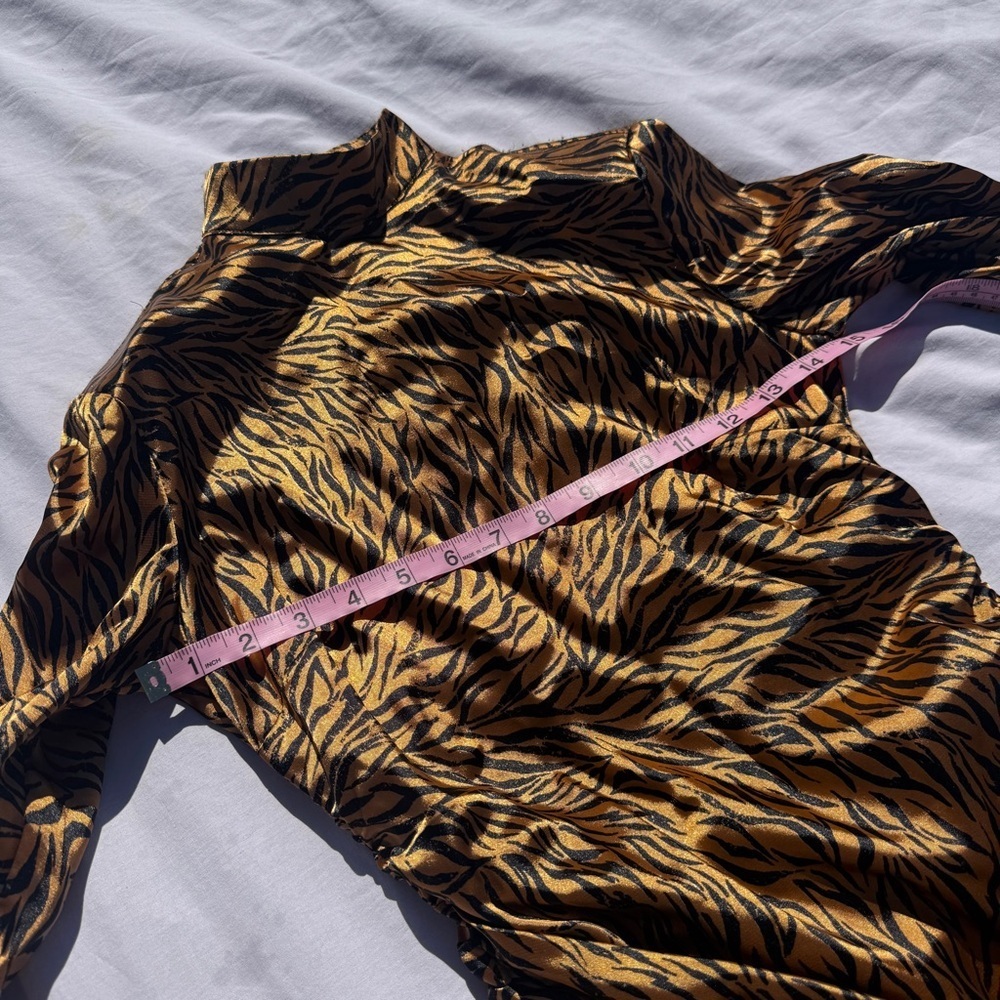 Likely Tiger Print Mini Dress Size 00 Long Sleeve Tie Waist Ruched - Picture 3 of 6